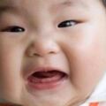 寶寶什麼時候會長牙，長牙初期都會有哪些症狀？