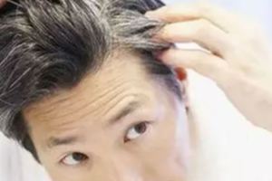白髮增多，小心動脈硬化！每天堅持吃它，黑髮更多血管更健康