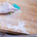 菜板用久了都是細菌，教你正確清洗菜板，方法簡單一看就能學會