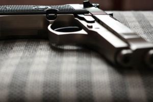 「我真的有中獎」隔天3千萬彩券不見　男崩潰舉槍自盡