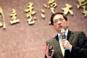 「拔管」案傷最慘的是她?台大校友無奈發聲