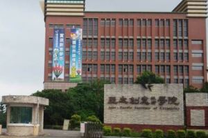 一週3校出問題私校撐不下去問題越滾越大