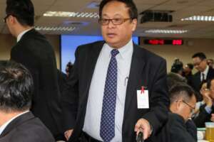 從「小亨利副部長」談「口譯哥趙組長」