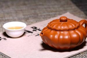 謝絕繁華，回歸簡樸，泡一壺茶，與歲月共老