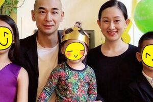 趙文卓一家5口幸福照，39歲妻子如花似玉，子女長得都很像爸爸