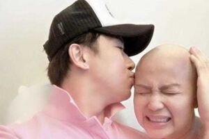 TVB娛樂主播妻子患罕見癌症給兒子買完平價鞋後冒雨帶妻子去祈福