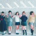 日本女高中生拍照最愛pose重現：「300年前裝可愛歷史回顧」...雙手比YA早就退伍了