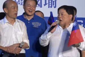 鎮瀾宮合體顏清標！韓國瑜笑「我臉皮薄，總統選誰？」韓粉嘶吼