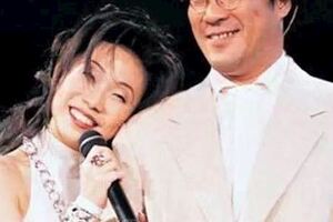 離婚15年後,李宗盛帶嬌妻與前妻聚餐表情亮了,成年人最大的修養