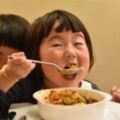 日本媽媽曬女兒「醜照」意外走紅網路，網友直呼：真是曬娃界的一股泥石流！