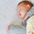 消保處抽查嬰兒枕，逾半有缺失　國健署籲一歲以下勿用枕頭