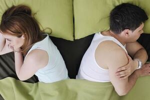 「分房睡」和離婚的距離有多遠？四位中年夫妻的結局，提醒年輕人