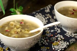 綠豆湯「最正確」做法！到底能不能用鐵鍋煮？如何10分鐘開花？