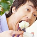 吃飯速度超快的人很自私　「4種飲食習慣」秒曝個性