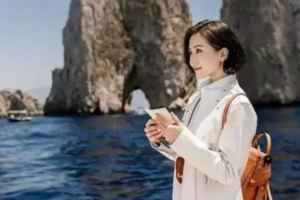 劉詩詩祝大家「七夕快樂」，今天她的這張照片開始「全球刷臉」