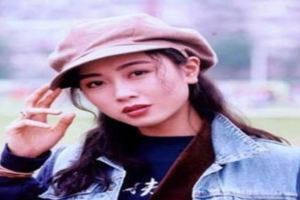 昔日的玉女，被同性女友拋棄，曾幾度想自殺，如今已皈依佛門！