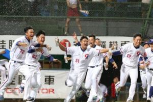 終於贏韓國！逆轉勝氣走韓國隊大吃泡菜超爽的阿