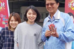 謝龍介路口開講 反擊30元文旦是烏龍爆料