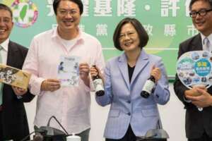 民怨像汽油 韓國瑜點燃番仔火！林右昌直刺黨內盲點 力挺小英連任