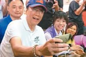 郭台銘：民進黨挑起對立的！執政黨「自願對號入座」『米蟲說』？！郭台銘拒絕為「米蟲」道歉！！黃子哲： 他們用的言語比米蟲更不堪