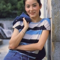 留中分是為了擋臉，敢梳馬尾的才是真美女！看看那個沒有PS的年代...第一張我就跪了