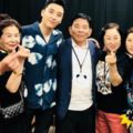 [BigBang][新聞]180812這些人比BB還有團魂？原來是父母們為勝利真心應援！