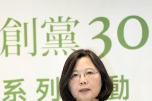 蔡政府政策遭綠媒群起圍攻蔡拒溝通:不跟媒體交易!