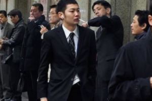 這樣才公平！日本企業發現員工「蹺班抽菸」，決定多給不吸菸者「6天有薪假」…結果大家都開始戒菸了！