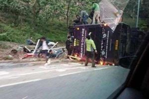 港巴翻車！猛鬼橋曾28小學生慘死