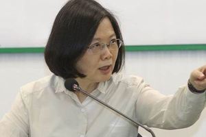 小英舉Gogoro談供電「口誤」網諷：整個能源政策都是口誤