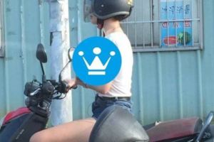 等紅燈發現隔壁騎大B的正妹！網友跪求神人：這根本是大D吧！