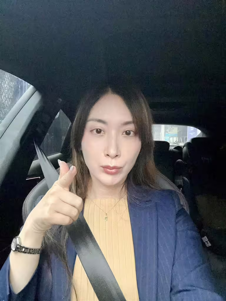陳漢章坦言,被誤認成女生很開心。(圖/翻攝自樂樂檢察官臉書) 陳漢章坦言,被誤認成女生很開心。(圖/翻攝自樂樂檢察官臉書)