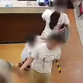 4歲男童遭控摸臀　女子怒勒脖！真相曝光