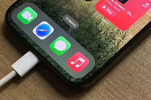 iPhone「開啟1功能」電池健康度撐超久！她用1年仍像新機　官方也認證