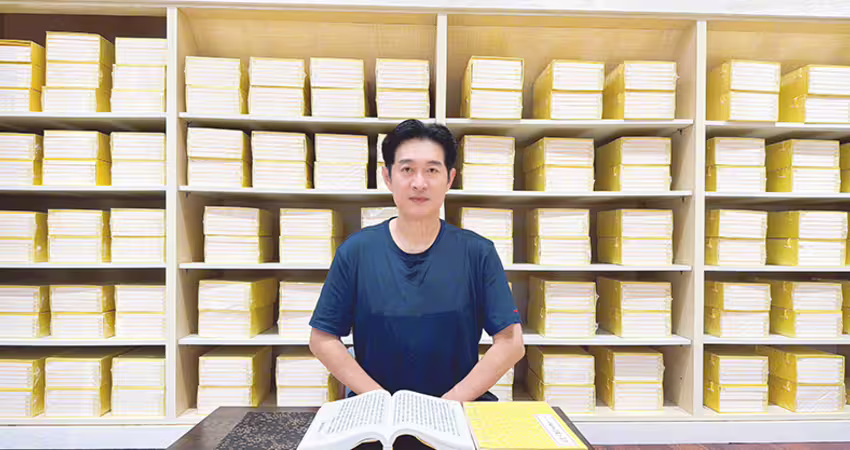 拋震撼彈！黃安驚爆「已出家」　62歲近況模樣全被拍