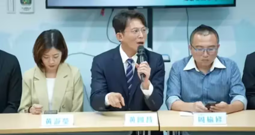 青鳥明返立院！許智傑讚聲被黃國昌酸爆