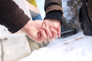 四處拈花惹草，卻始終放不下正牌女友的星座男