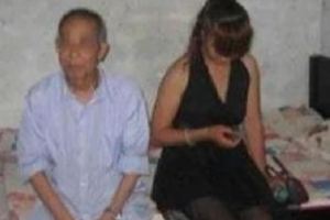 誇張！這16歲少女長期侵犯85歲老頭4年，頻繁「辦事」體力不支，少女竟逼迫老人……好可憐！