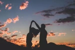 [催淚]她患癌只剩五年生命他依然追求她娶她不僅帶她環遊世界最後給了她一個童話結局