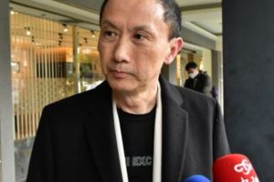 越看越像遺書李新日記曝光：很不快樂、盼兒原諒...議會20年戰友爆：10天前李新曾吞70顆安眠藥