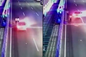 少女大道旁邊將電話邊散步下一秒被撞飛空中