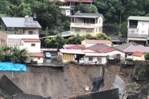 連日豪雨掏空駁坎國姓鄉7民宅岌岌可危