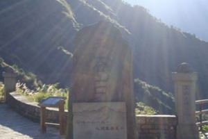 攻頂玉山疑腿軟失足婦墜谷不幸殞命