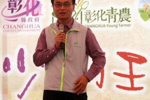 陳吉仲「尬韓流」拚外銷 彰化縣農會總幹事當面吐槽