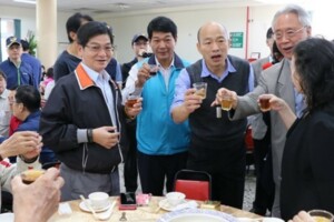 邀農民喝一杯！　韓國瑜「一年酒醉300天」：那是講嚎洨