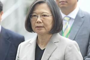 蔡英文當總統失敗原因為何？他吐5字感嘆