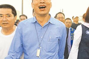 愛他就不要害他！讓韓國瑜專心市政吧