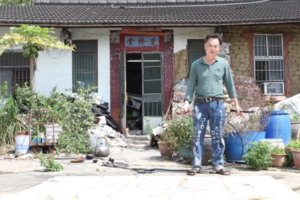 韓國瑜在衝鋒！罹癌畫家挺學弟　捐畫當子彈