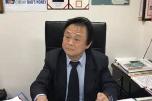 二度密會美魔女遭拍 王世堅激動喊「沒有人性到極點」