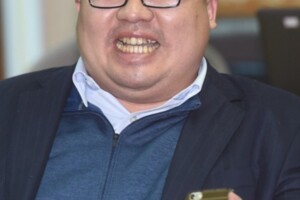 不實指翁重鈞家族企業賣軍糧大賺11億 蔡易餘判賠20萬